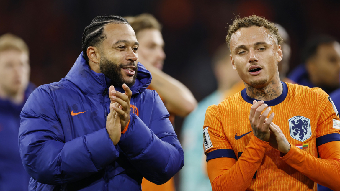 Ноа Ланг (вдясно) ще бъде готов за игра другата седмица, докато Мемфис Депай пропуска и двете контроли.