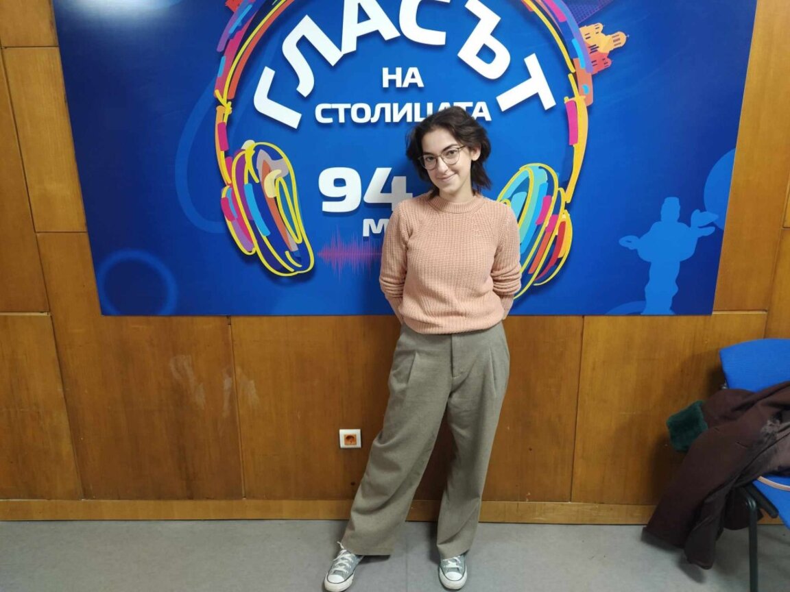 Младата студентка по "Продуцентство и кинорежисура" - Девина Василева