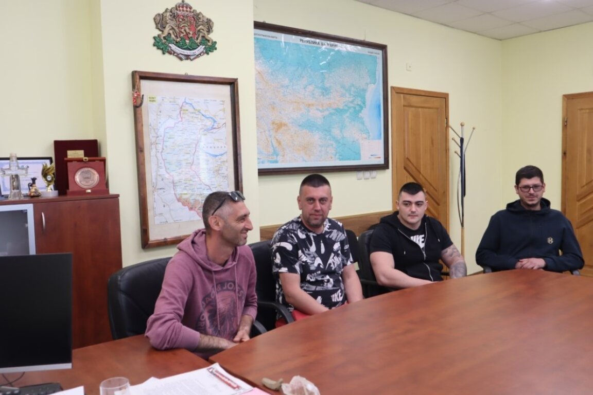 „Усетихме, че нещо не е наред“ – разказ на мъжете от Капитановци, осуетили измама