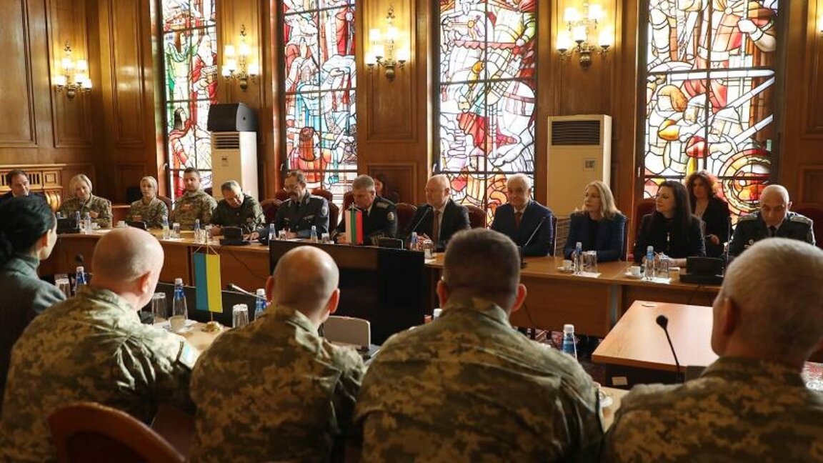 Στην Στρατιωτική Ακαδημία εκπαιδεύονται αξιωματικοί από την Ουκρανία