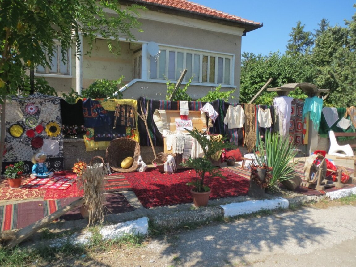 Фестивалът "От раклата на баба" отново ще извади на показ бабини съкровища в село Кутово
