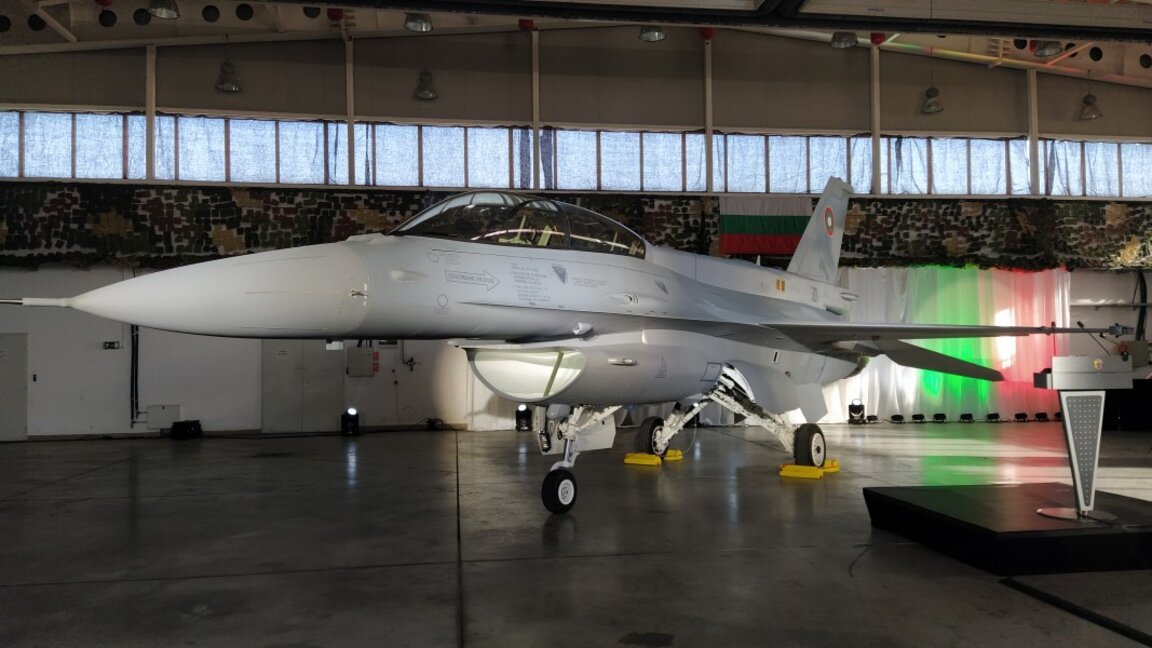 Как изглежда армията ни между два парада?