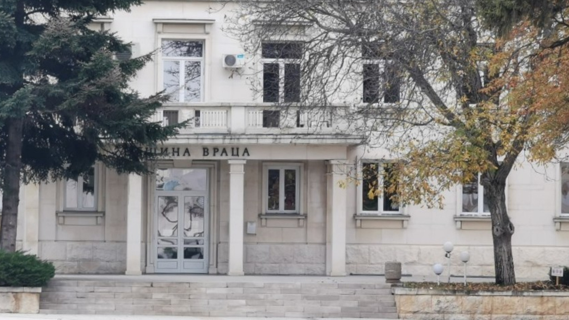 От община Враца отрекоха твърденията за неправомерно използване на автомобили