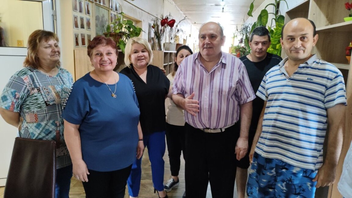 Работещи и живеещи в Защитеното жилище за хора с психични разстройства в Дулово