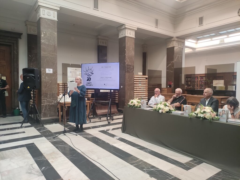 20 години литературен конкурс за деца „Бодлите на таралежите“