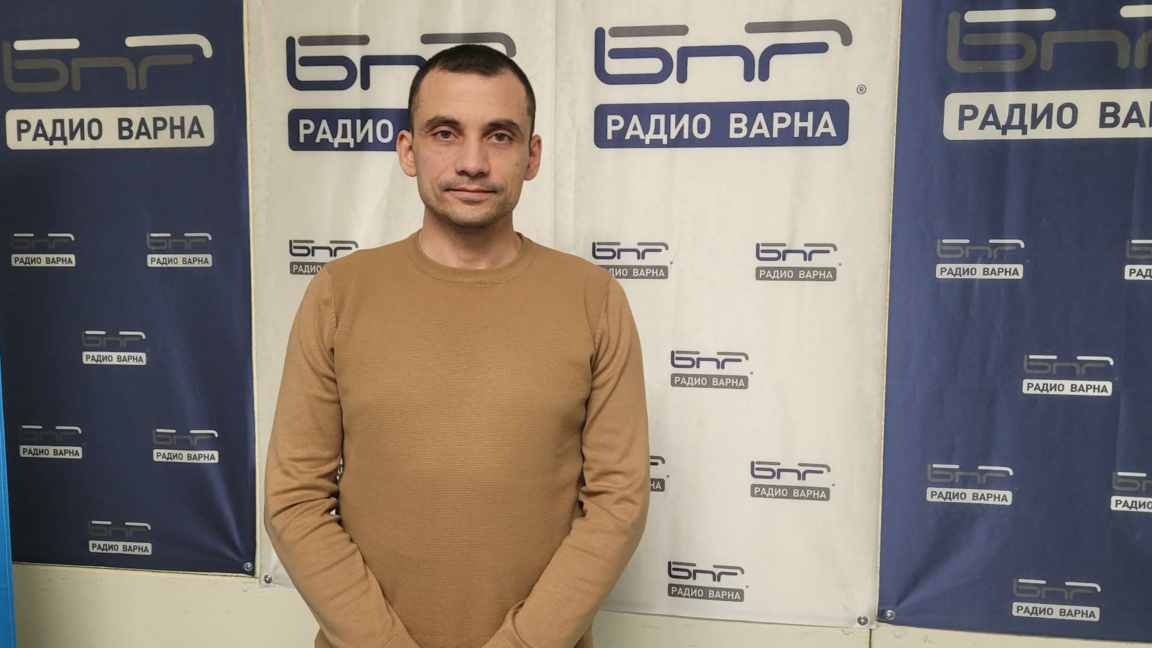 Владислав Николов, "Аз вярвам и помагам"