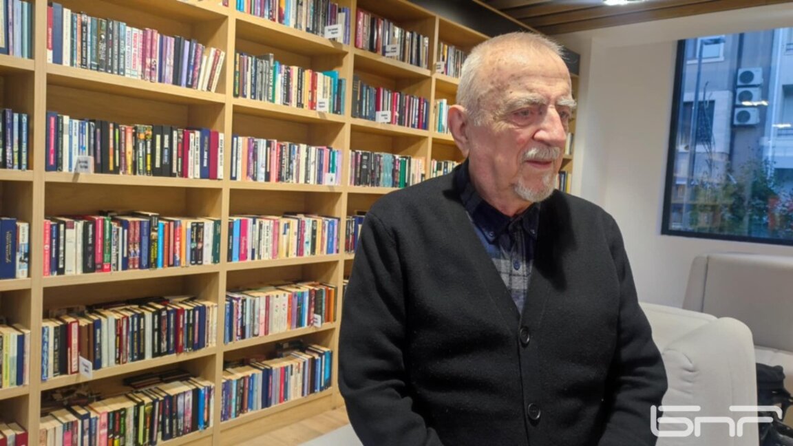 Разказ от новата книга на Ваньо Вълчев "Помниш ли Венеция?" е вдъхновен от бургаския "Грижовник"