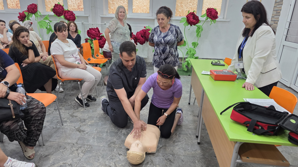 Две училища в Кърджали с нова техника за спасяване на живот