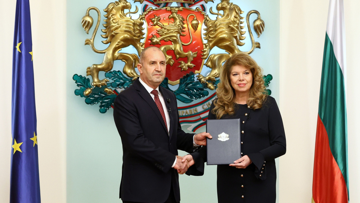 Rumen Radev,  yeni kabine taslağını Cumhurbaşkanı İlyana Yotova'ya sundu