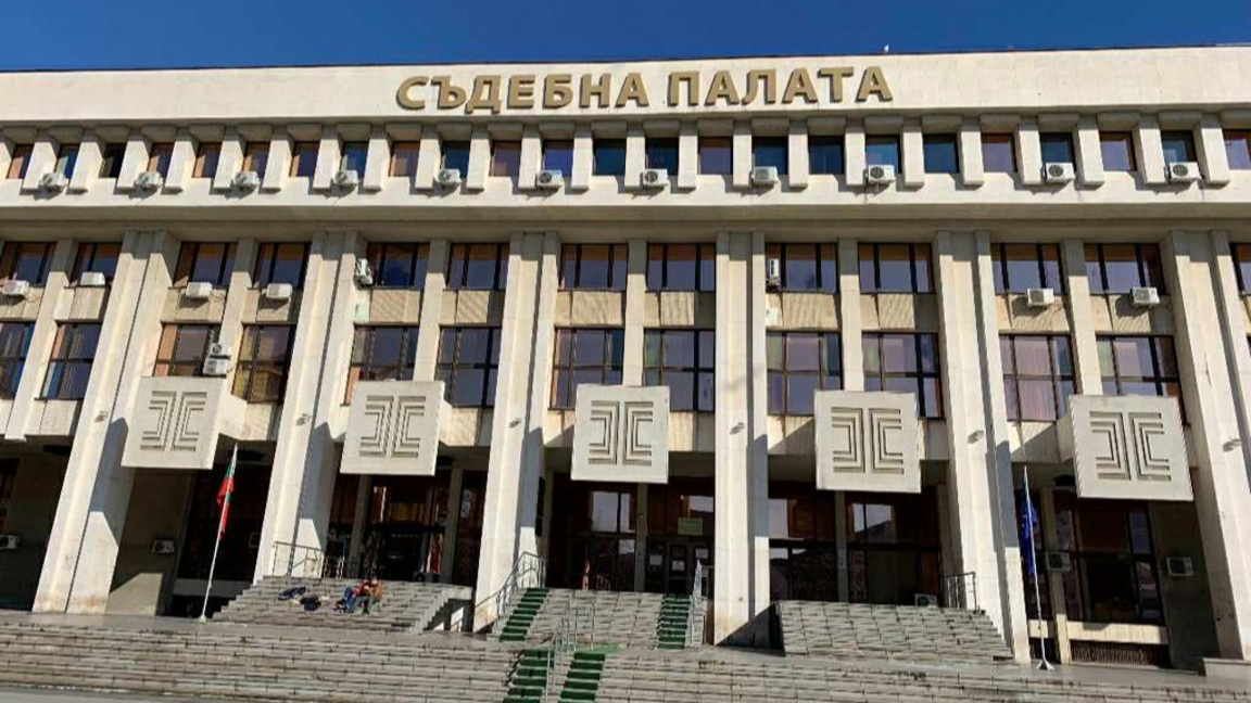 Мъжът, опитал да убие жена в Бургас, остава в ареста 