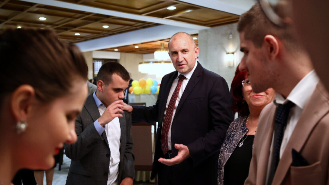 От 15 септември приемат заявления за стипендия от инициативата на президента "Подкрепи една мечта"