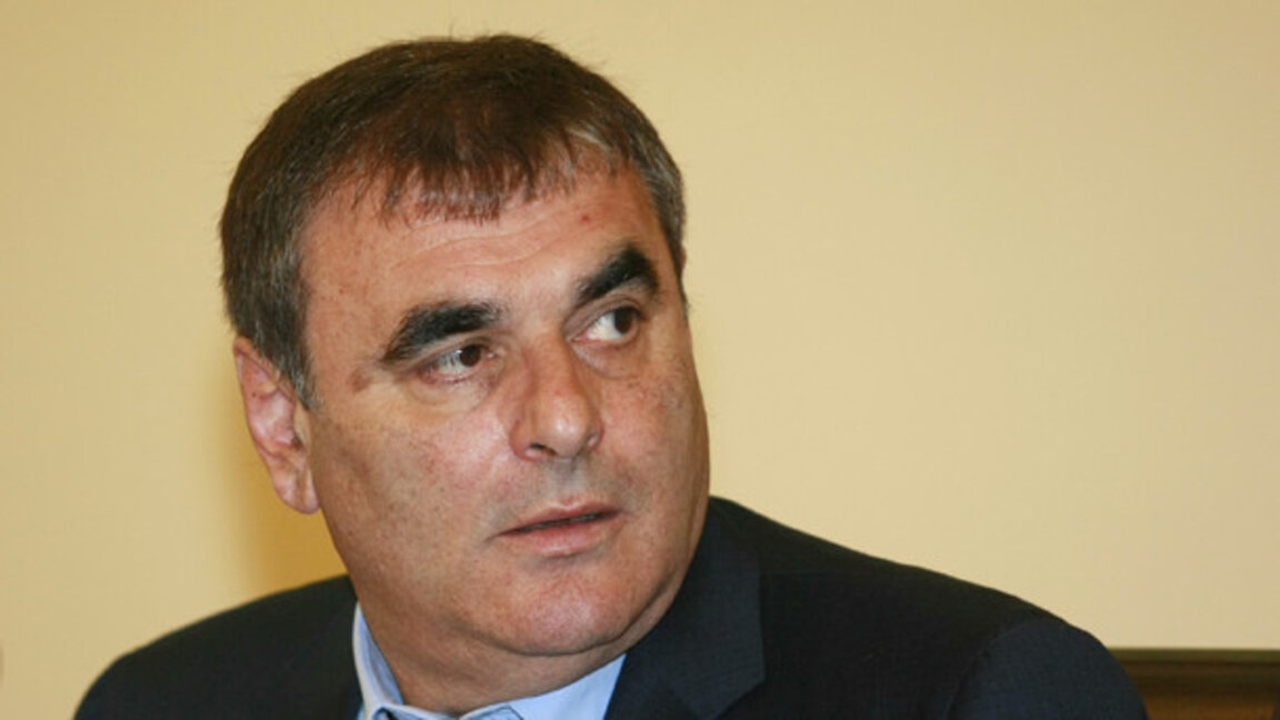 Папазов: Доган да напусне имотите в "Росенец" и "Бояна"