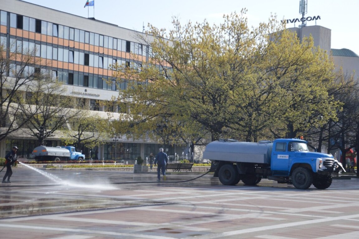 Пролетно почистване на централни зони в Благоевград