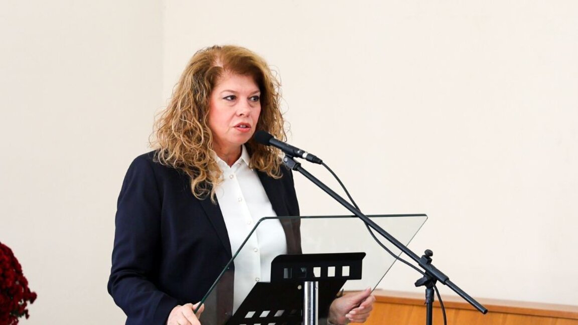 La vice presidenta búlgara ha calificado la nueva Asamblea Nacional como “ilegitima”