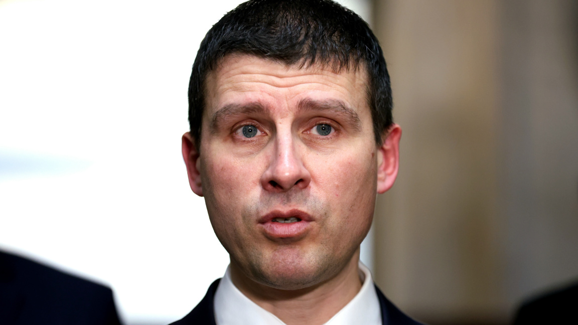 Ивелин Михайлов, Величие   Първи реакции след посочването на Андрей Гюров за служебен премиер