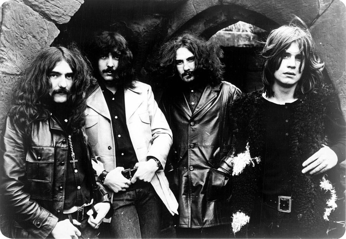 Откриват изложба със студийна техника на Black Sabbath в Бирмингам