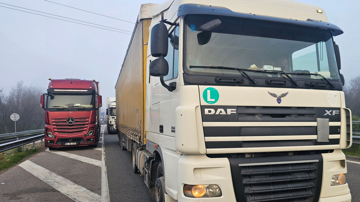 Heavy truck traffic towards Türkiye
