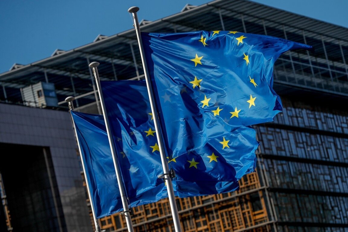 Проф. Паола Диил: Крайнодесните популисти в Европа не са консолидирани - нито стратегически, нито политически