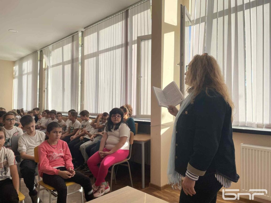 БНР Бургас продължава да разказва "Прика...