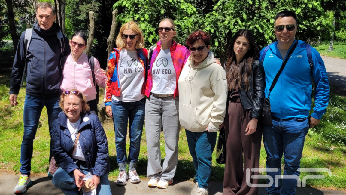 Групата от България, Словения и Хърватия
