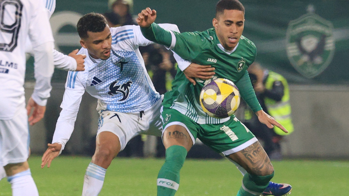 Лудогорец победи лидера Левски и запази шансове за титлата