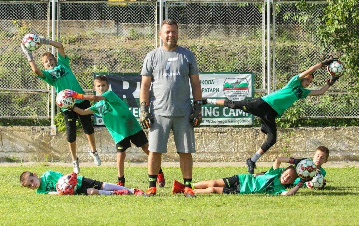 Владимир Манолков