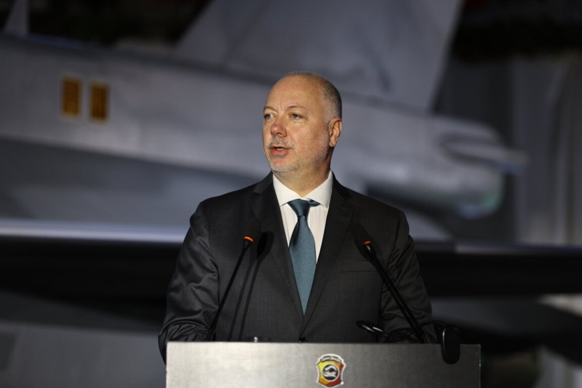Rosen Jelyazkov: İlk F-16 savaş uçağı ideolojik değişimin sembolüdür