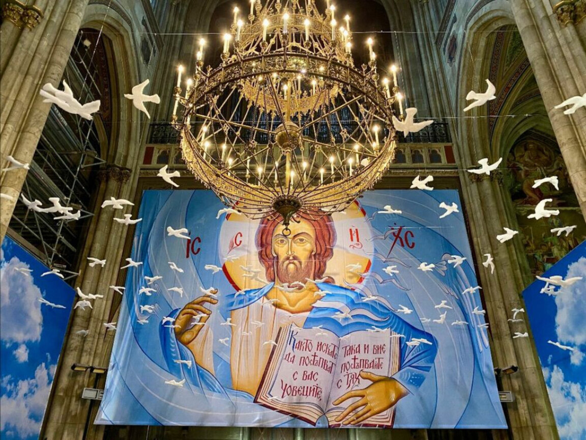 Dian Kostov zeigt in Brüssel neue Dimensionen der christlichen Kunst
