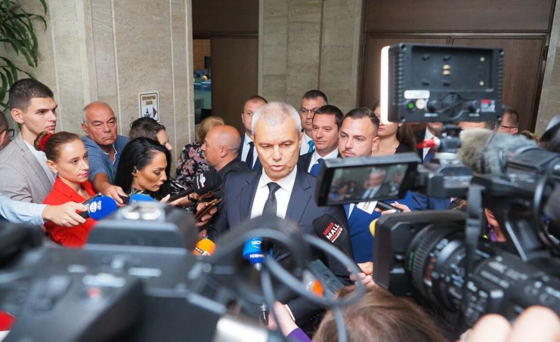 ГЕРБ, ПП-ДБ и ДПС-Пеевски се обявиха срещу законопроекта на "Възраждане" за чуждестранните агенти