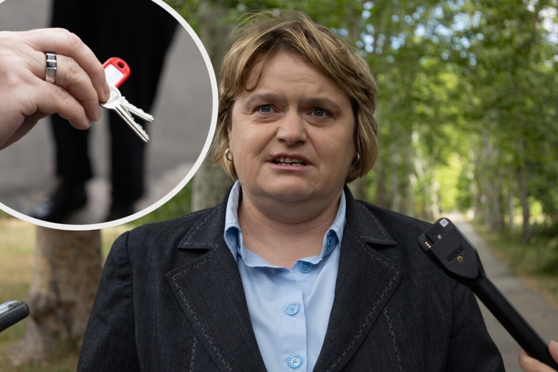 Зам.-кметът на столицата Надежда Бобчева беше в парка, за да предаде ключовете