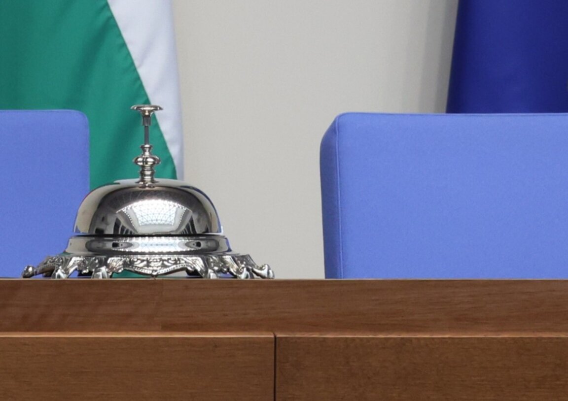 Новите членове на антикорупционната комисия ще се избират с обикновено мнозинство