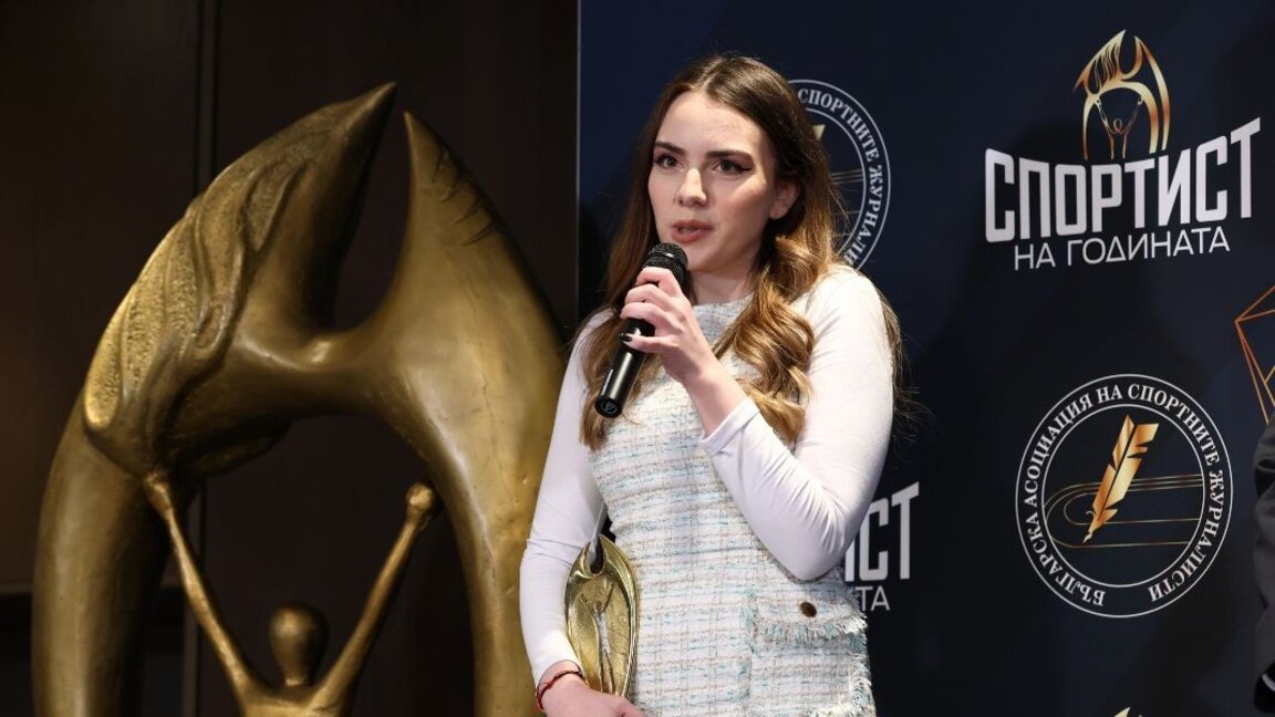 Jucătoarea de șah Nurgyul Salimova, cu prima sa victorie la un turneu Grand Prix din Schickment