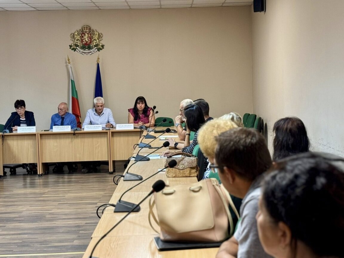 Превантивни мерки срещу болестите по преживните животни в Кюстендилско