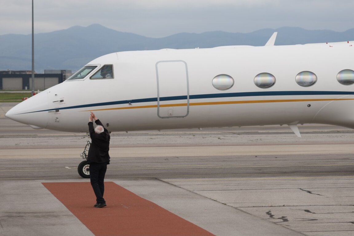 Доналд Тръмп-младши пристига на първото си посещение в България за участие във форума „Trump Business Vision 2025“.