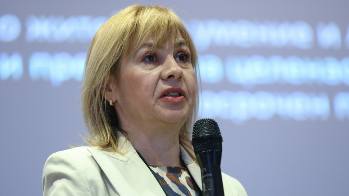 Людмила Елкова