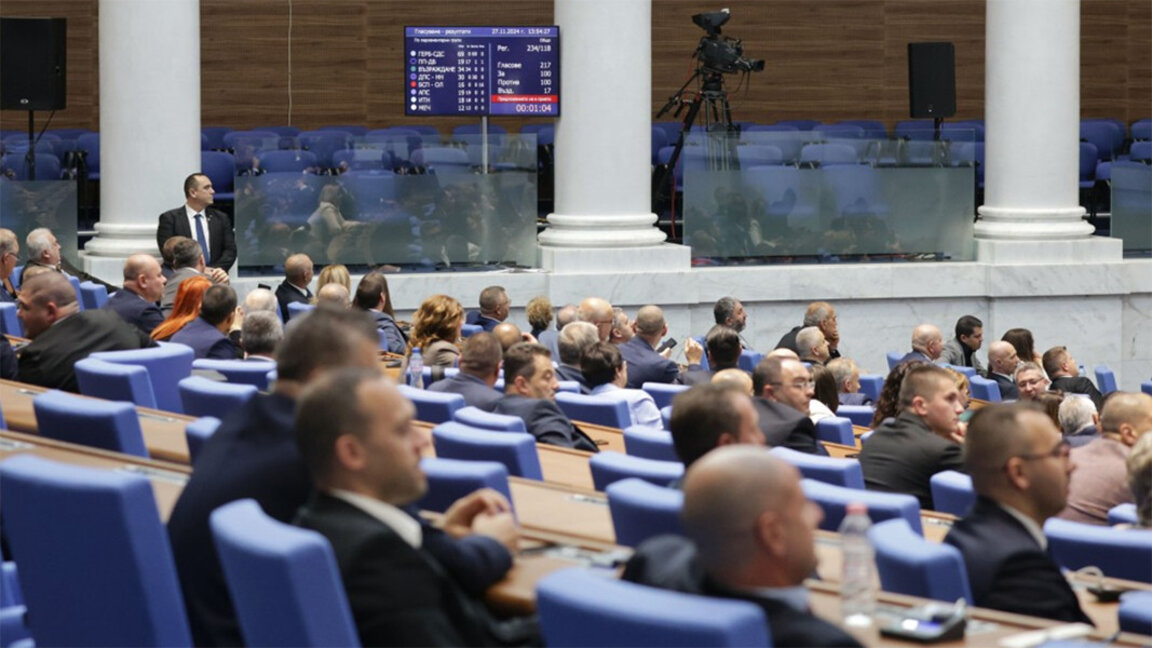Осми провал на парламента да си избере председател