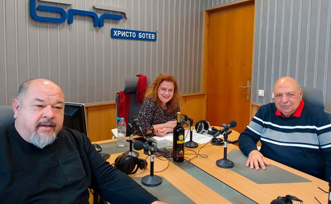 Доц. Ивайло Найденов, Ана-Мария Кръстева и Робърт Джераси