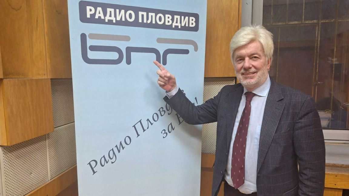 Валентин Михов - гост в предаването Клуб "Неделя"