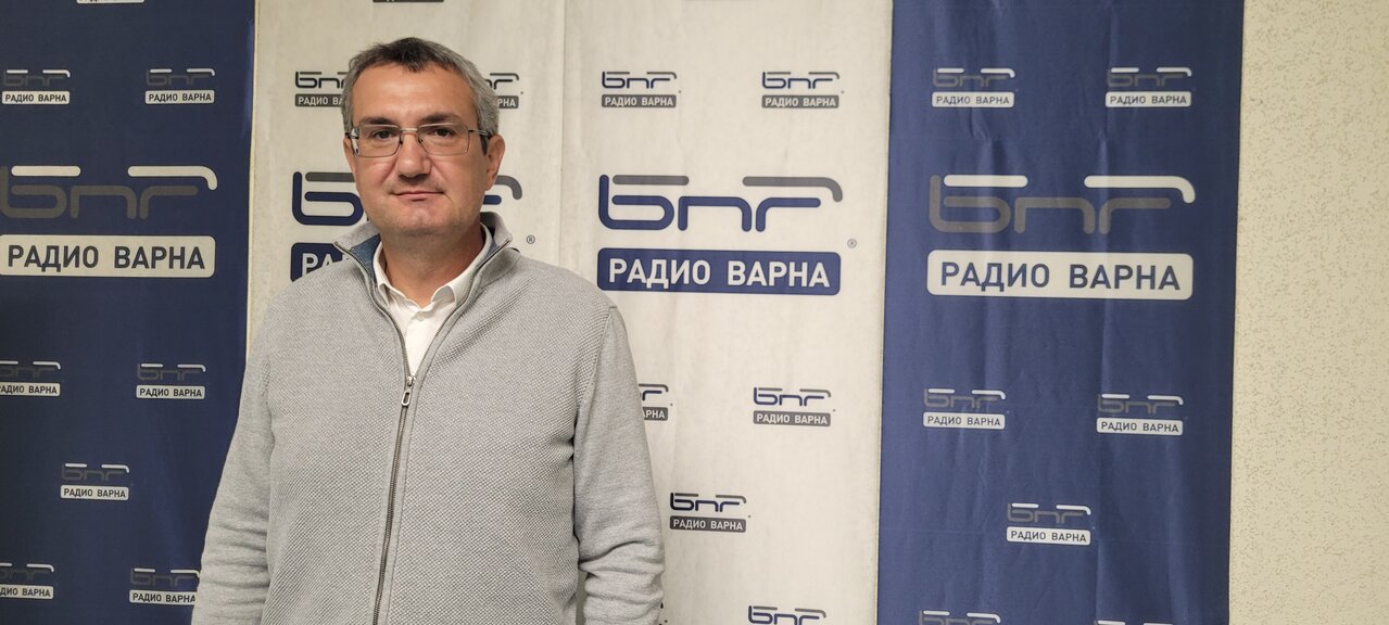 Юри Станков в студиото на Радио Варна