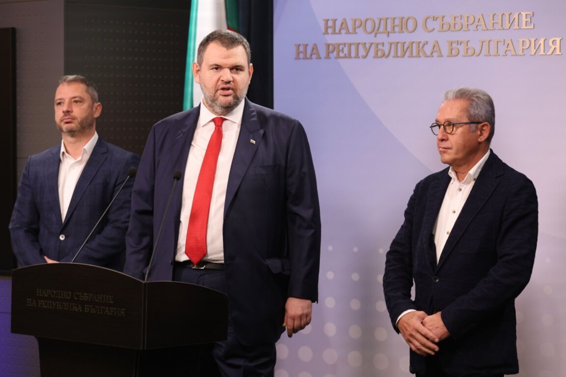 ГЕРБ-СДС се отказа от незабавното прекратяване на дерогацията за внос на руски петрол