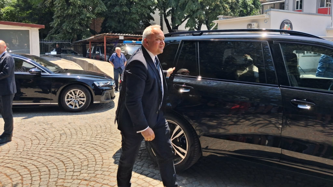 Показанията на Невзоров изясняват механизма на "затворените очи"