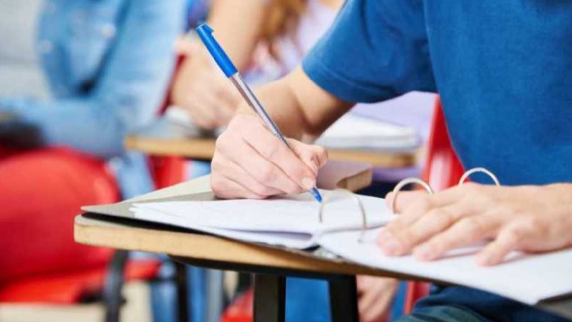 дете ученик изпит