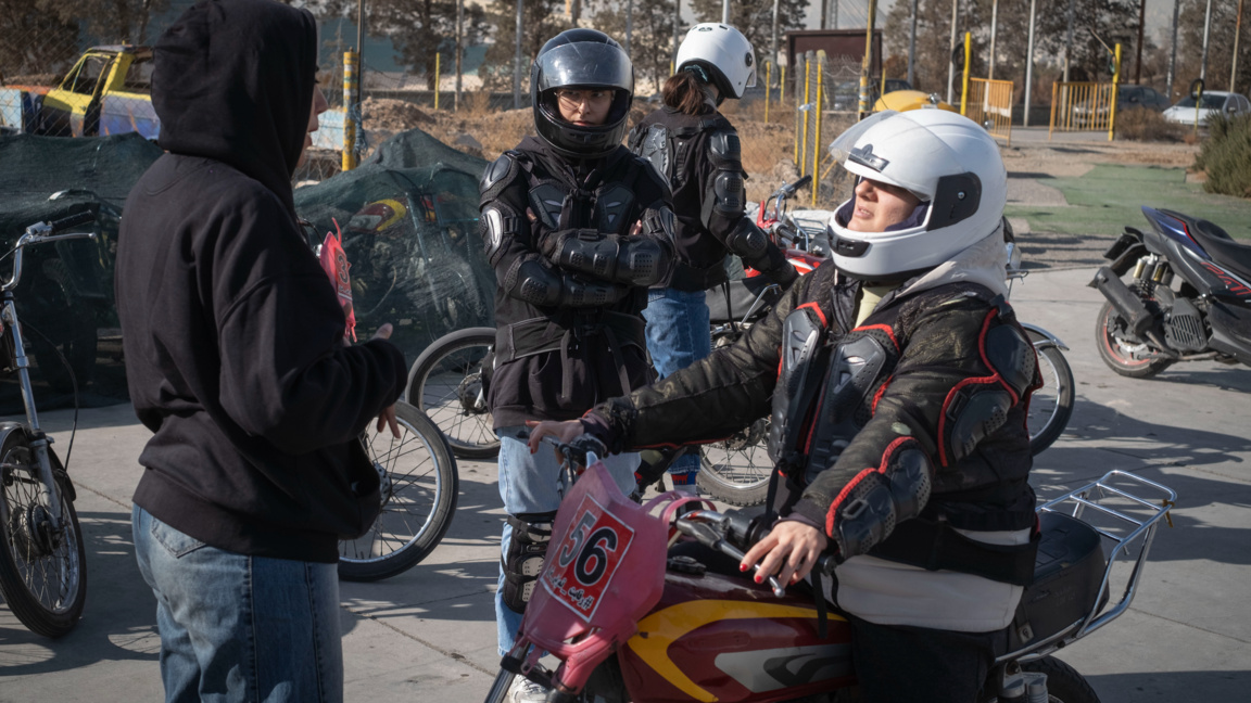 Курс за мотоциклетистки в Иран, 2 февруари 2026 г.