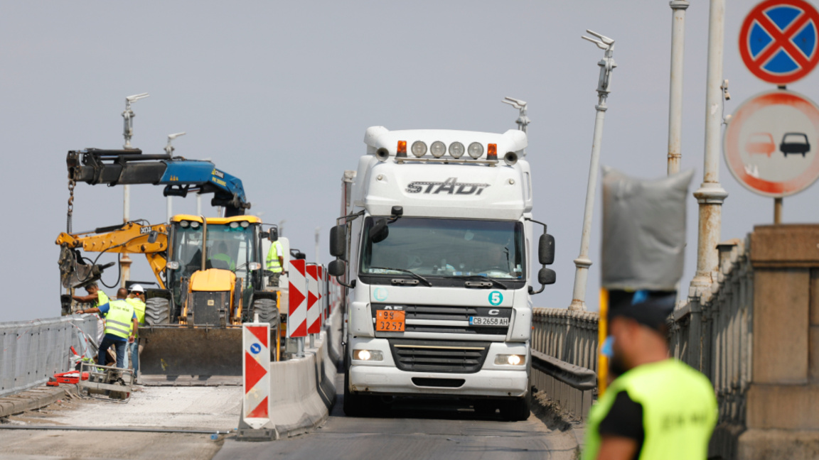 Vidin-Vratsa yolunda başlayan acil onarım araç trafiğini zorlaştıracak