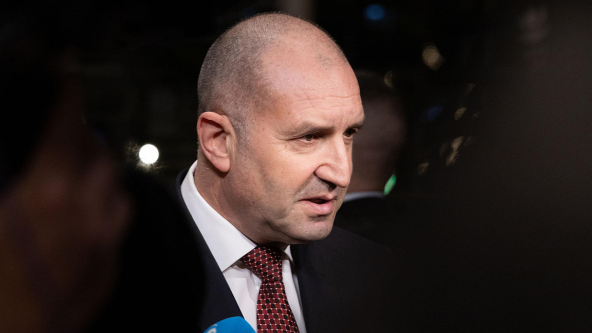 На ход е президентът