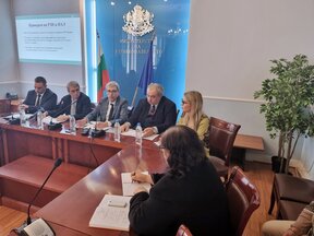 Забраната за износ на инсулин се удължава с един месец