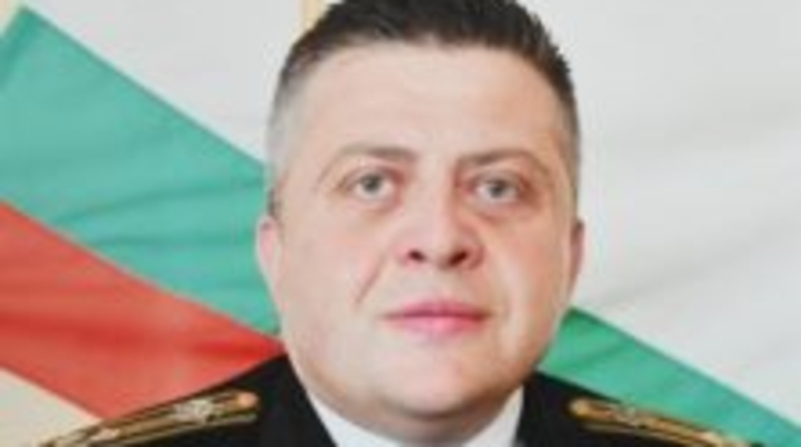 Йотова удостои капитан I ранг Божидар Иванов с висше офицерско звание