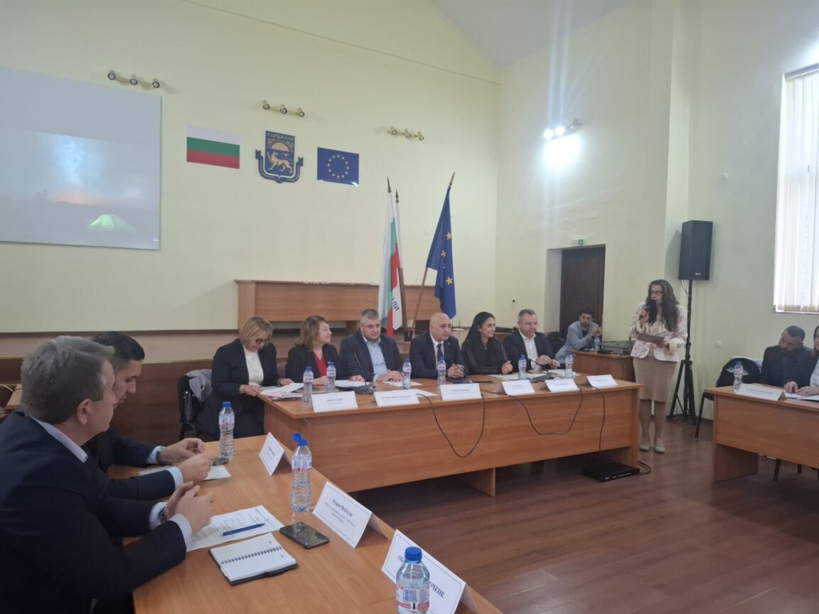 Партньорство и грижа за човека – фокус на регионален форум в Кърджали