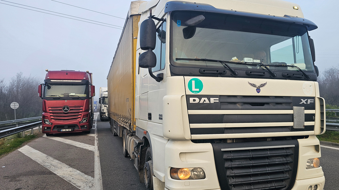 Yük araçları için Kapitan Andreevo sınır kapısında trafik yoğunluğu devam ediyor
