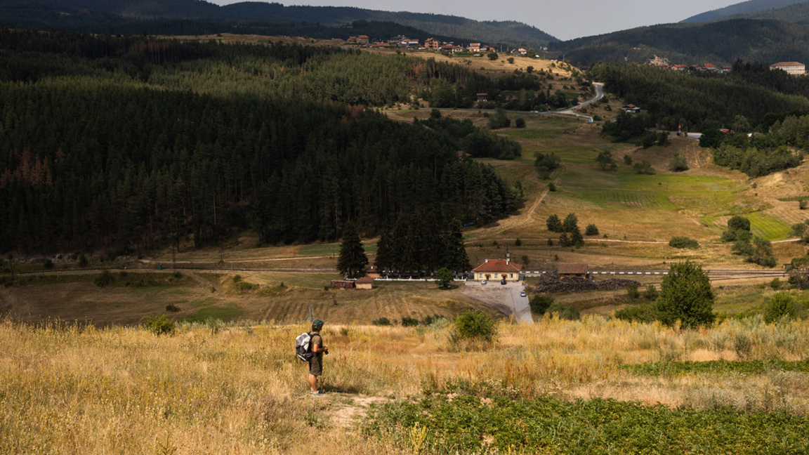 Общност между реалност и въображение: животът по трасето Септември - Добринище